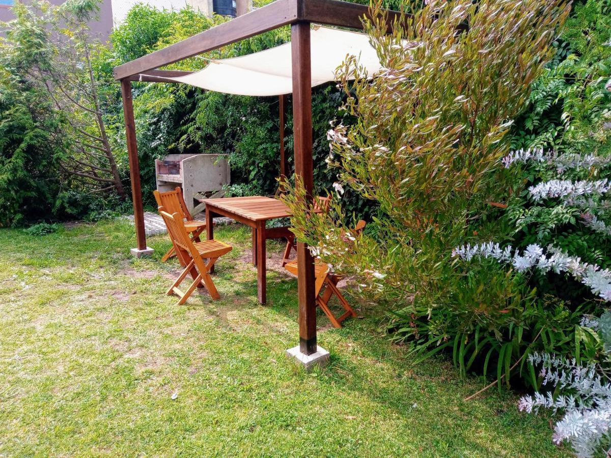 דירות מר דל פלאטה Casita Moderna Frente Al Bosque מראה חיצוני תמונה