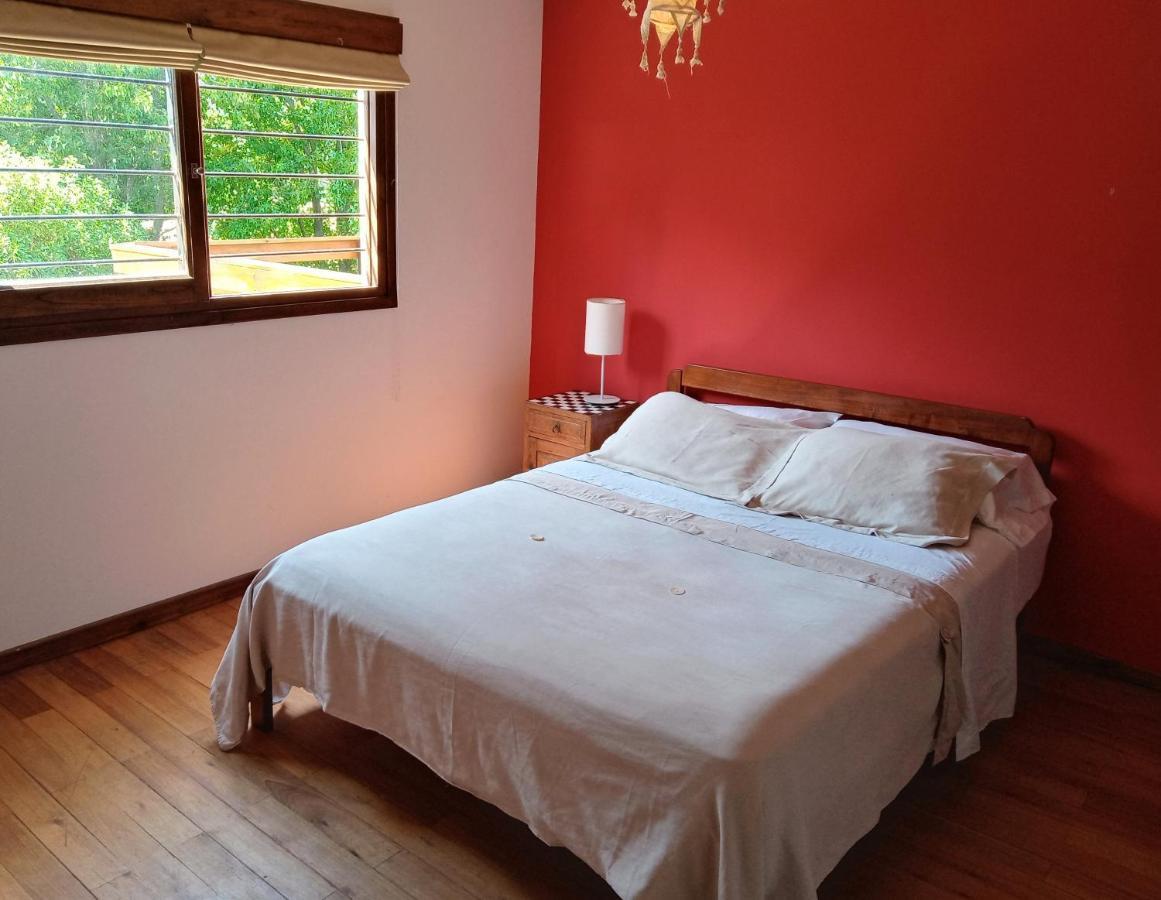 דירות מר דל פלאטה Casita Moderna Frente Al Bosque מראה חיצוני תמונה