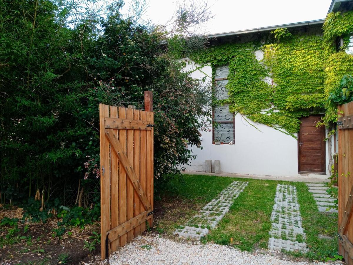 דירות מר דל פלאטה Casita Moderna Frente Al Bosque מראה חיצוני תמונה