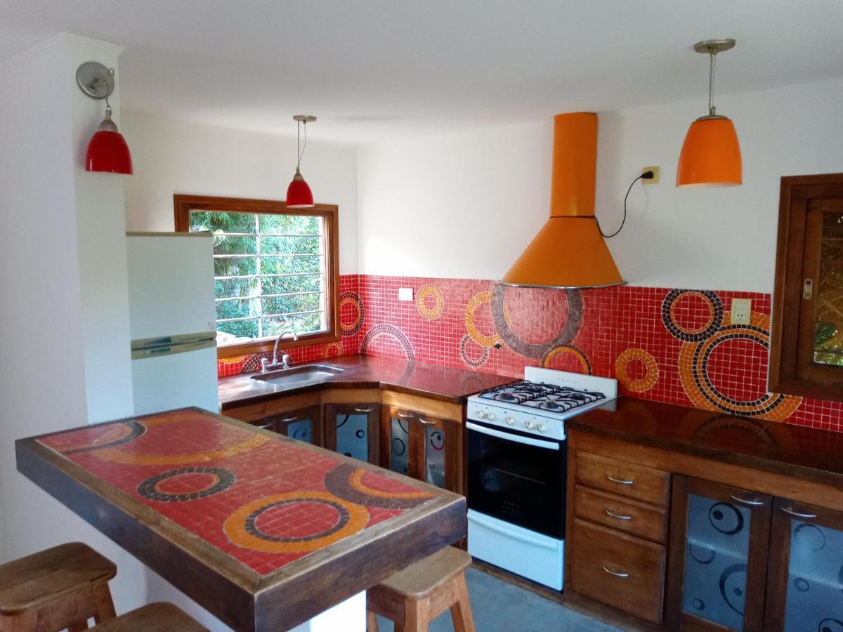 דירות מר דל פלאטה Casita Moderna Frente Al Bosque מראה חיצוני תמונה